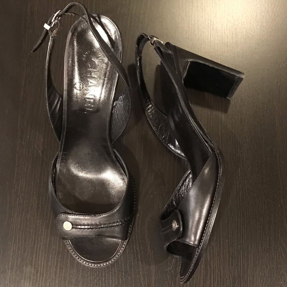 🛍SOLD🛍 CHANEL Slingbacks